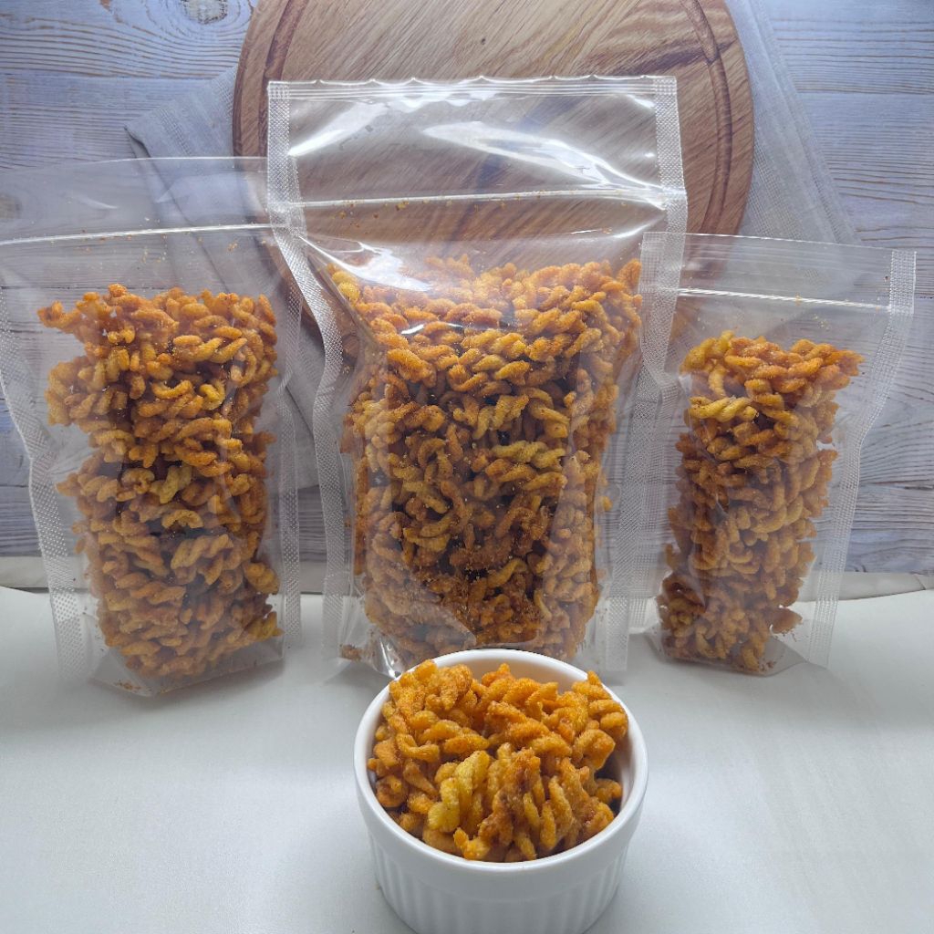 

Makaroni Ulir Pedas Gurih | Makaroni Keriting Pedas Gurih | Makaroni Viral | Cemilan Enak