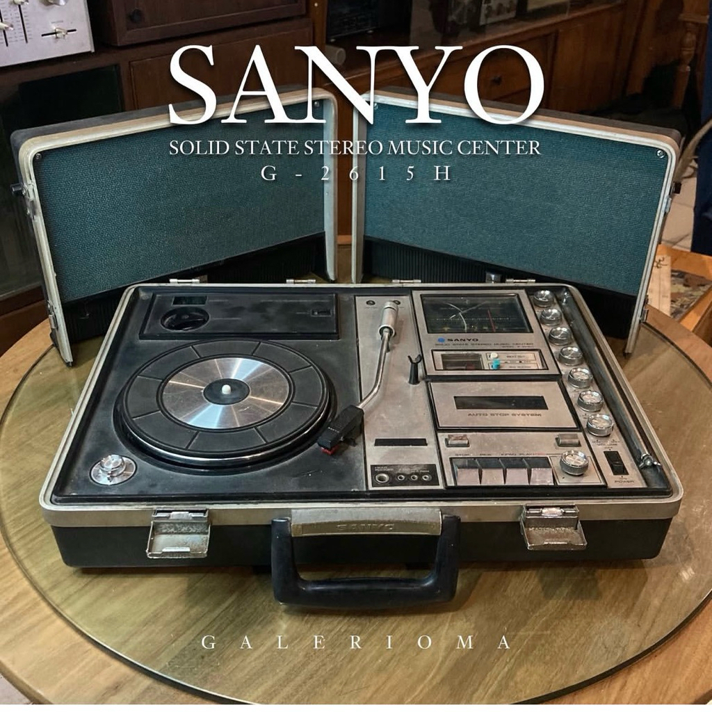 Turntable Radio Sanyo Vintage