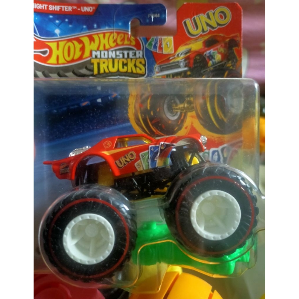 hot wheels monster truck night shifter UNO