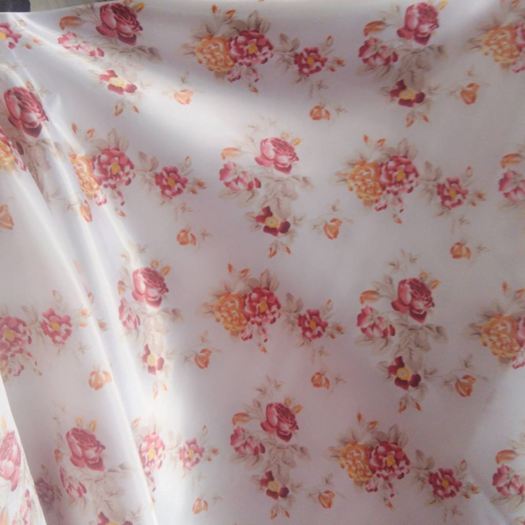 kain satin silk motif mawar // kain satin silk meteran // apt