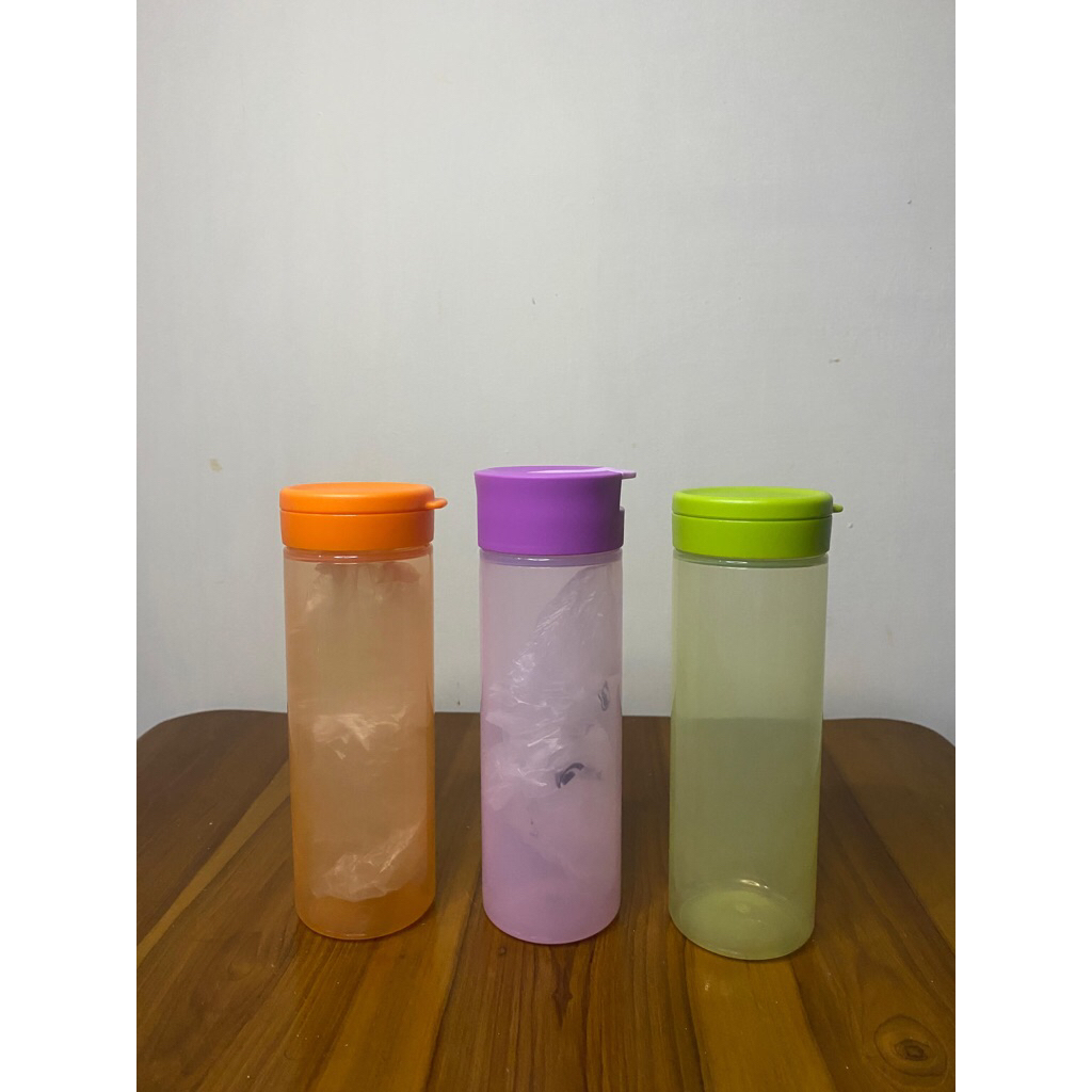TUPPERWARE SQUEEZE IT(harga 1pcs)