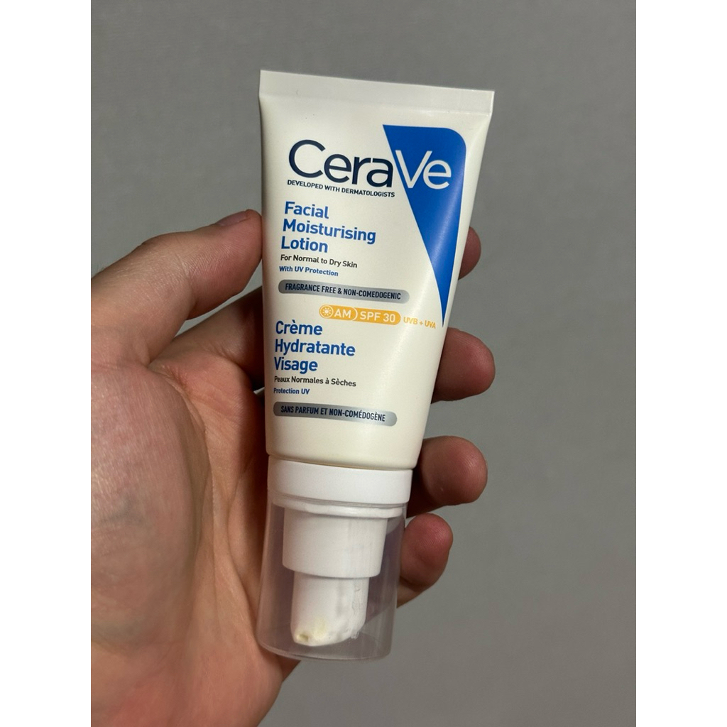 cerave AM facial moisturizer