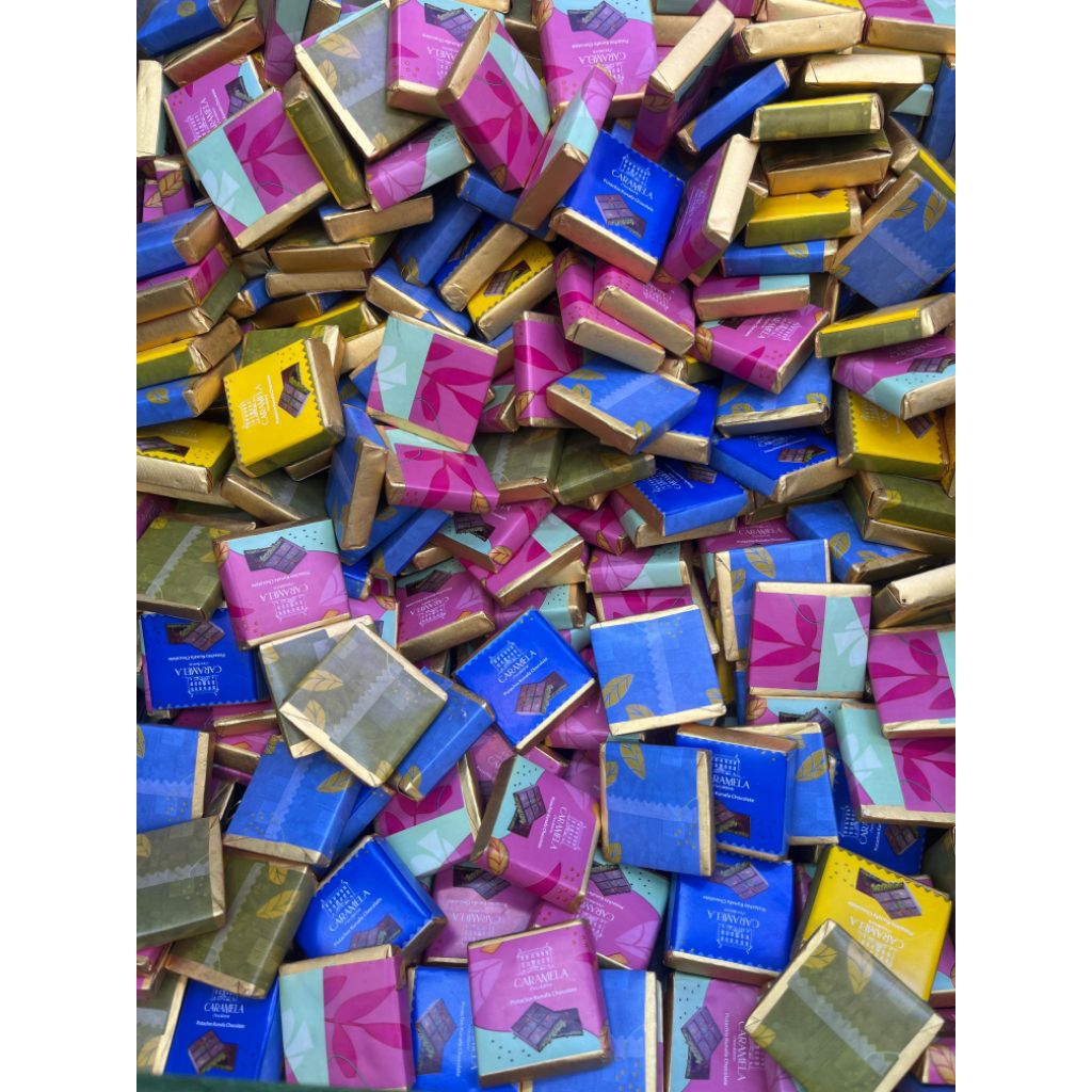 

COKLAT DUBAI CARAMELA PISTACHIO