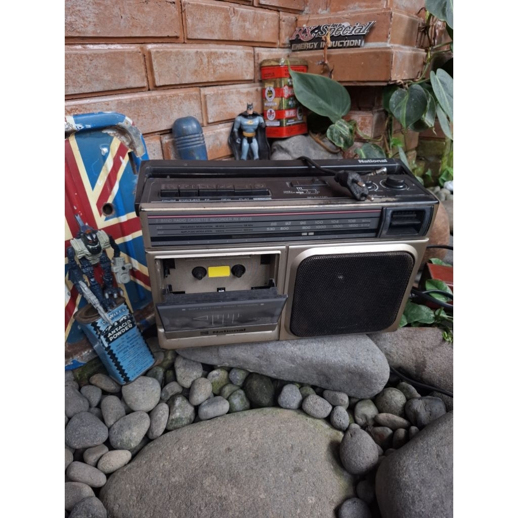 Radio national jadulFungsi normal 
Tape hidup
Radio hidup
Suara jernih
425rb