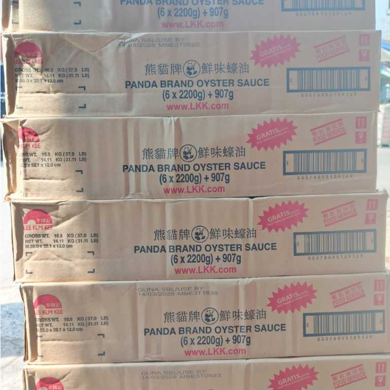 

LEE KUM KEE SAUS TIRAM CAP PANDA 1 DUS (6 x 2.2KG) BONUS 907ML / OYSTER SAUCE CAP PANDA / SAOS TIRAM PANDA
