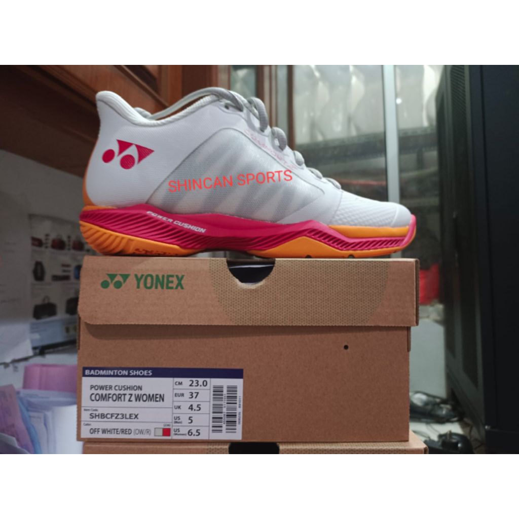SEPATU BADMINTON YONEX SHB COMFORT Z3 WOMEN