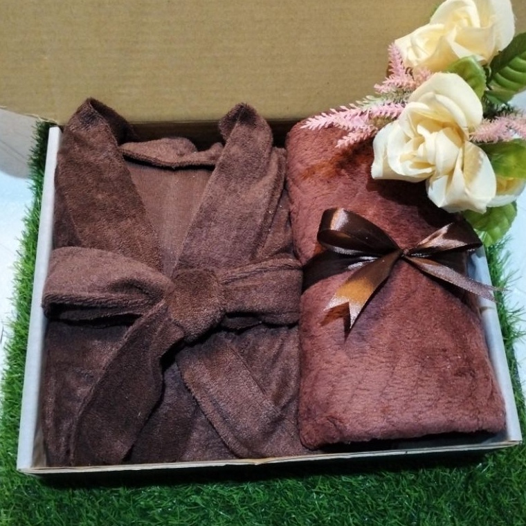 KODE X42P OkeBabyKado Pernikahan Kimono CoupleHampers Wedding  Hampers Handuk Kimono Mandi  Seseraha