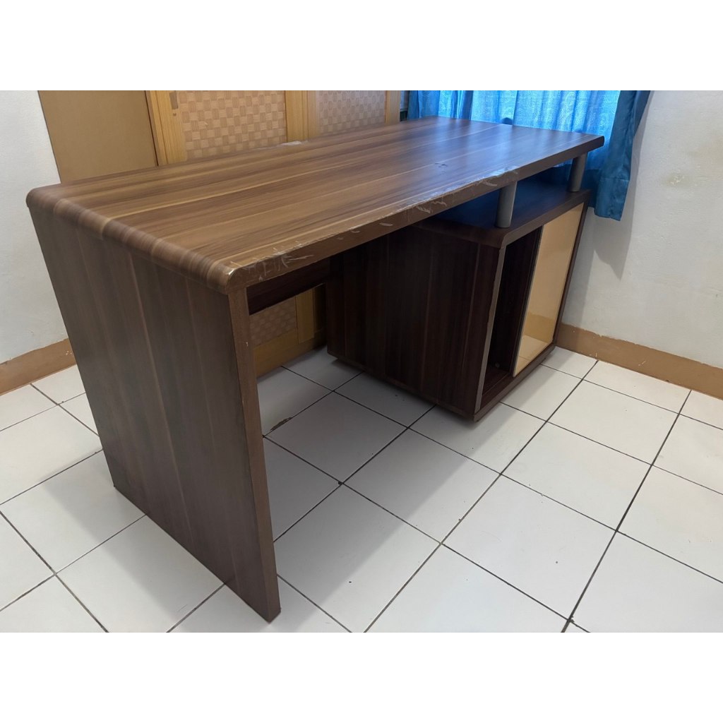 Meja Kerja atau Belajar Kayu Bekas kuat