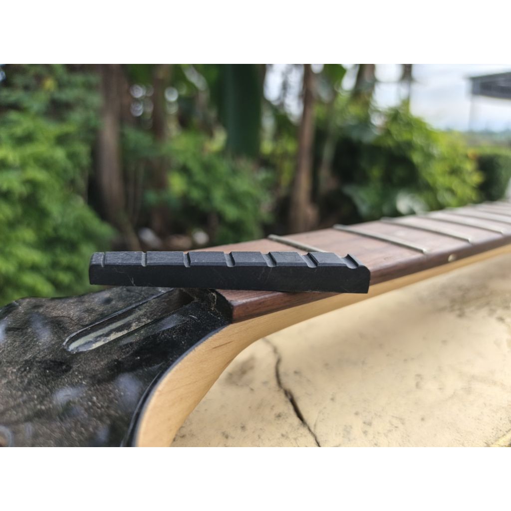 Nut Bass 6 String 65mm