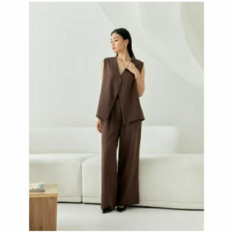 1 set vest dan celana wrna coklat