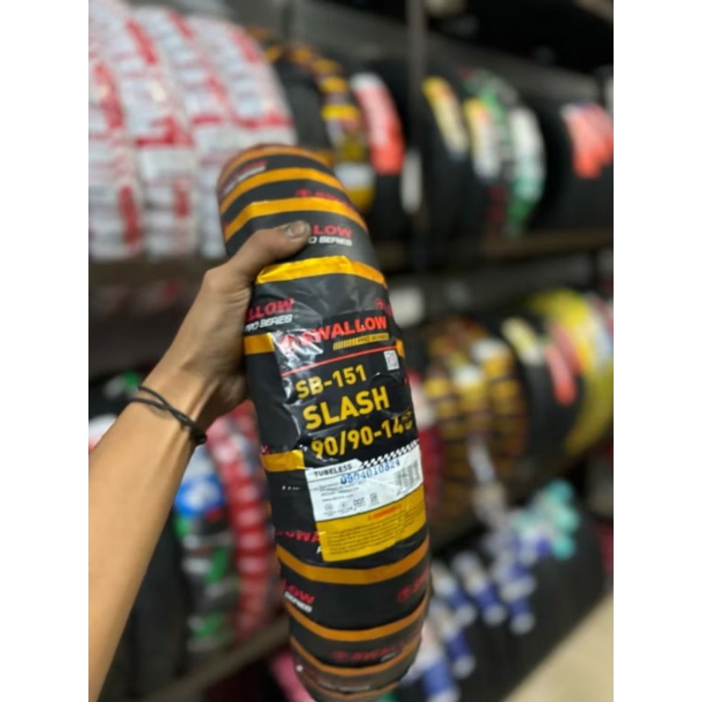 BAN SWALLOW SLASH 90/90-14 TUBLES/BAN LUAR SWALLOW 90/90-14 TUBLES/BAN SWALLOW SOFT COMPOND 90/90-14