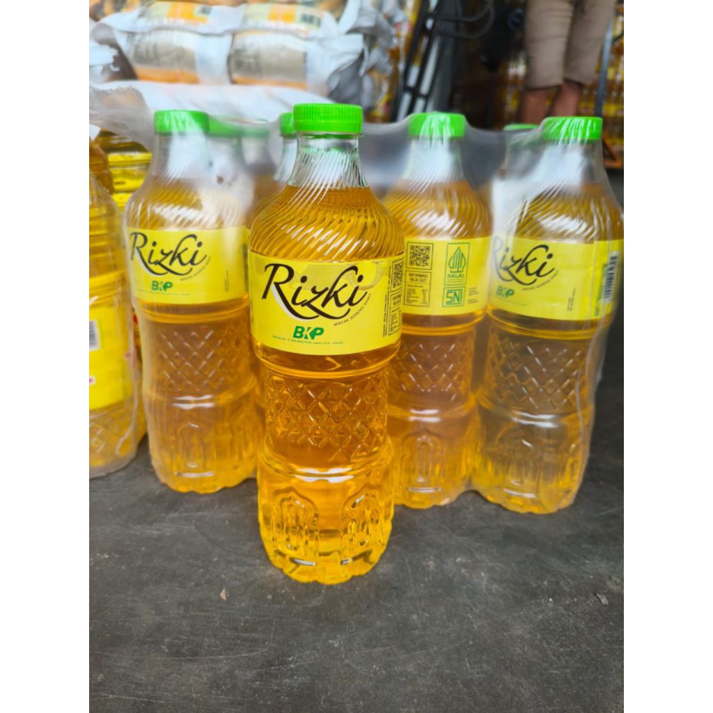

[ JATIM ] minyak goreng Rizki 850ml 1 slop isi 12 botol