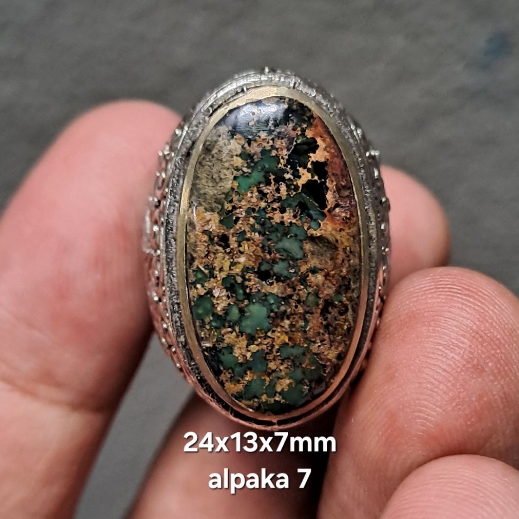 CINCIN 7 PIRUS PERSIA HIJAU KEDONDONG URAT EMAS LAWAS