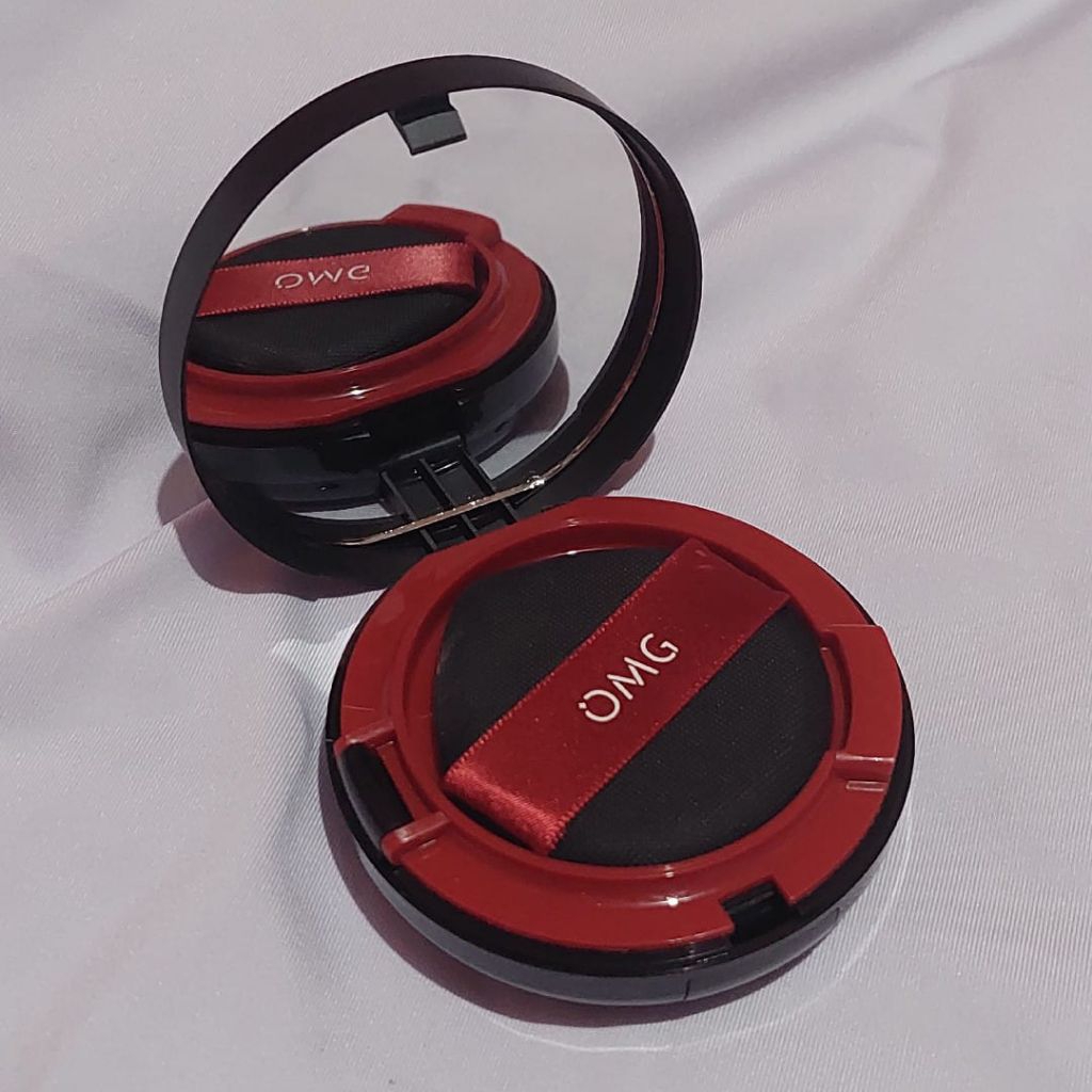 Preloved cushion OMG 21W Light