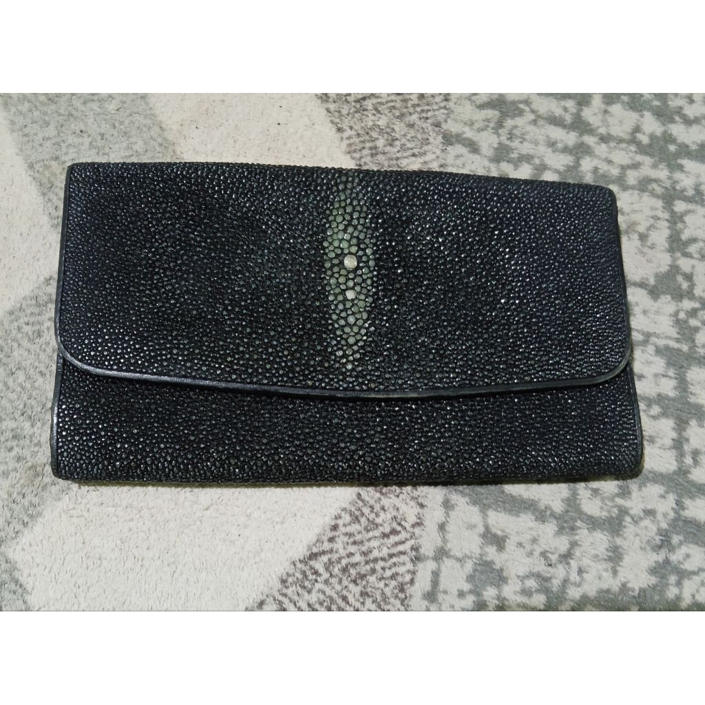 preloved Dompet kulit asli  ikan pari