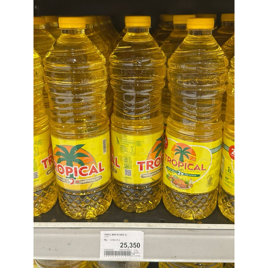 

MINYAK GORENG TROPICAL 1Liter - MINYAK GORENG TROPICAL 1 Liter 2 X Penyaringan botol