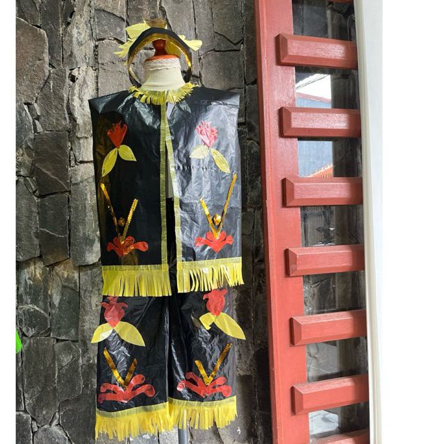 Baju Adat Dayak anak laki laki /Perempuan7,8,9,10 tahun