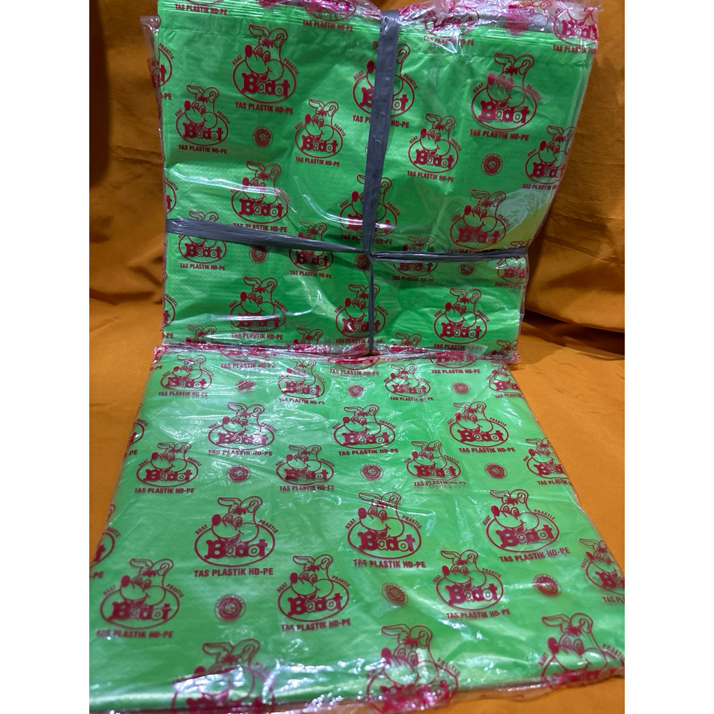 

PLASTIK BADOT 1ikat (10pak) uk 28/ 10litr beras