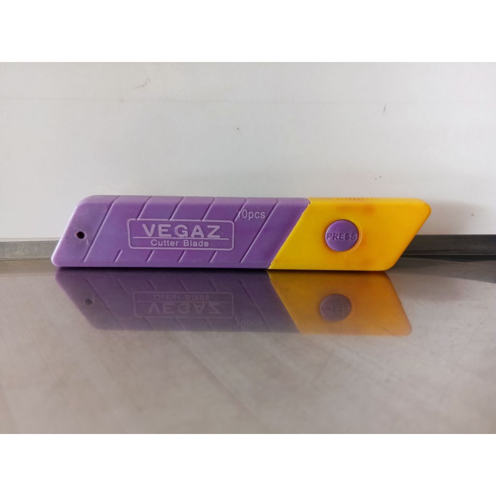 

Refill Cutter / Isi Cutter Besar - merk Vegaz