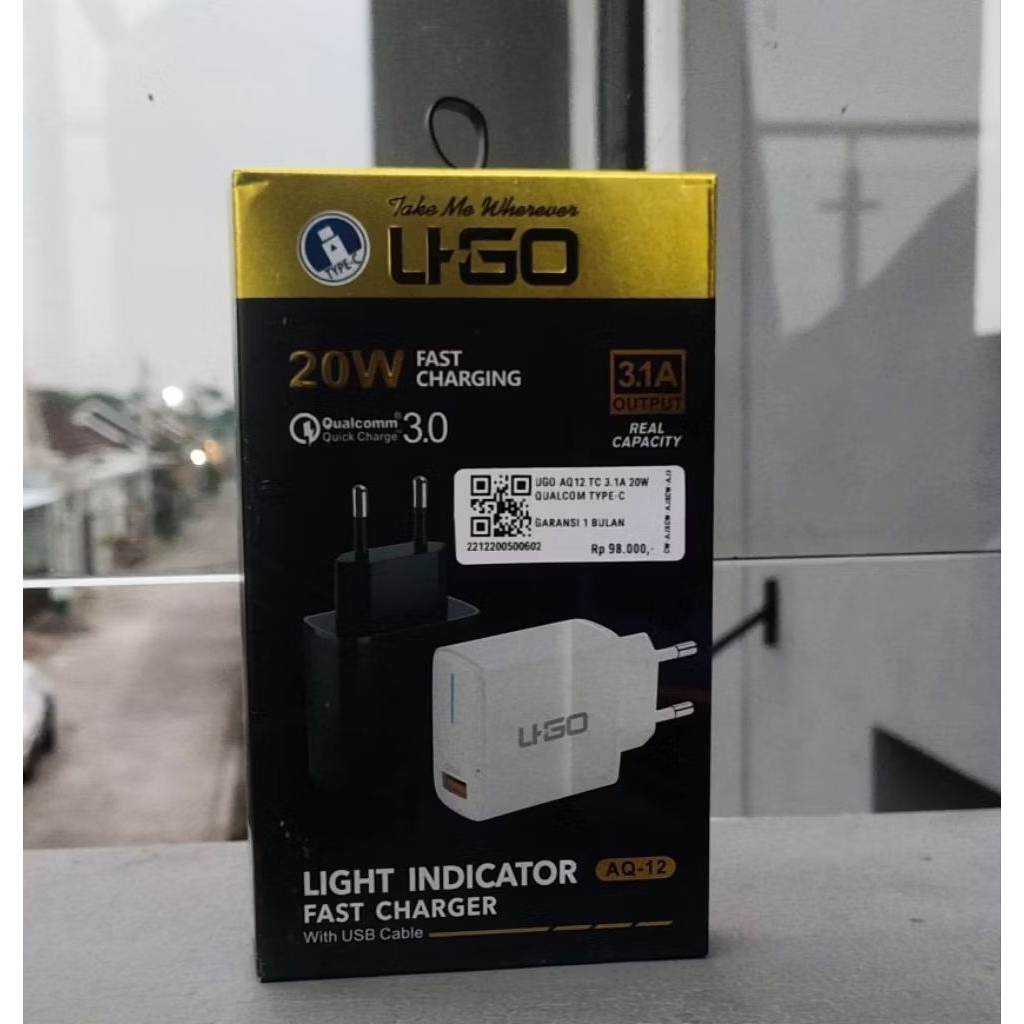 TRAVEL CHARGER UGO AQ12 3.1A LED QUALCOM + 100 cm DATA CABLE IPHONE / TYPE-C