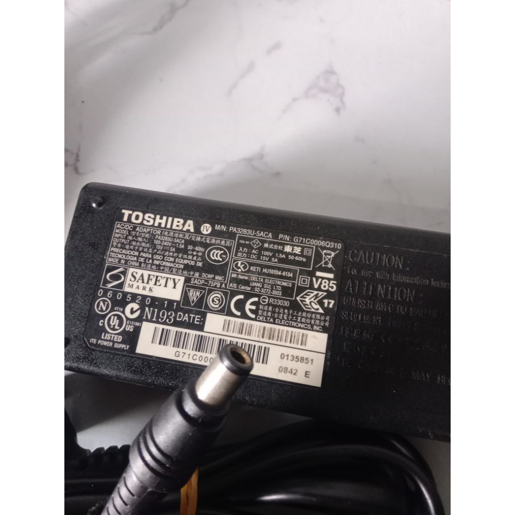 charger laptop toshiba ori copotan