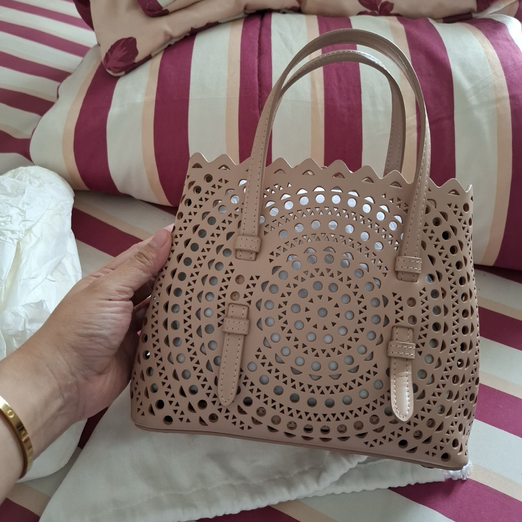 alaia mina bag