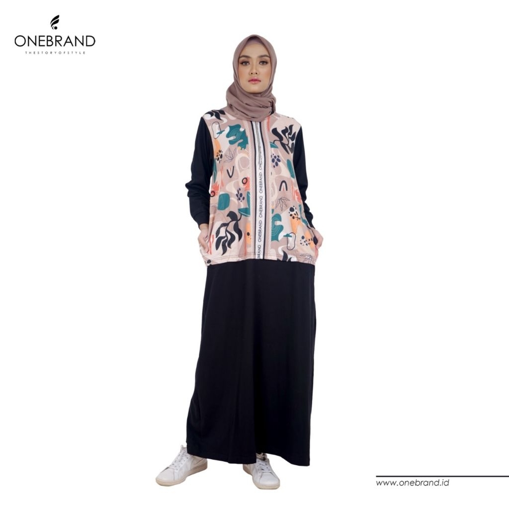 Reglan Dress by Onebrand