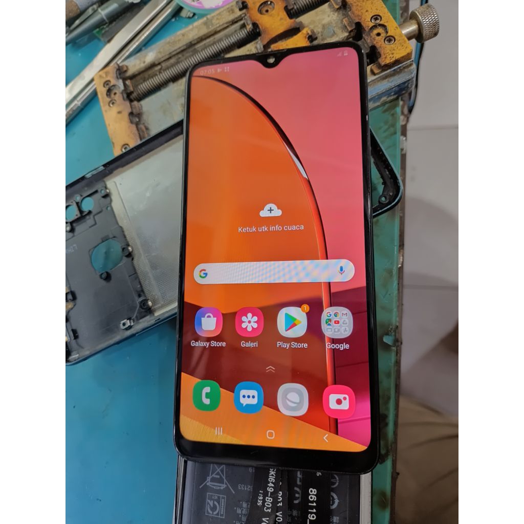 lcd samsung a20s+frame original copotan