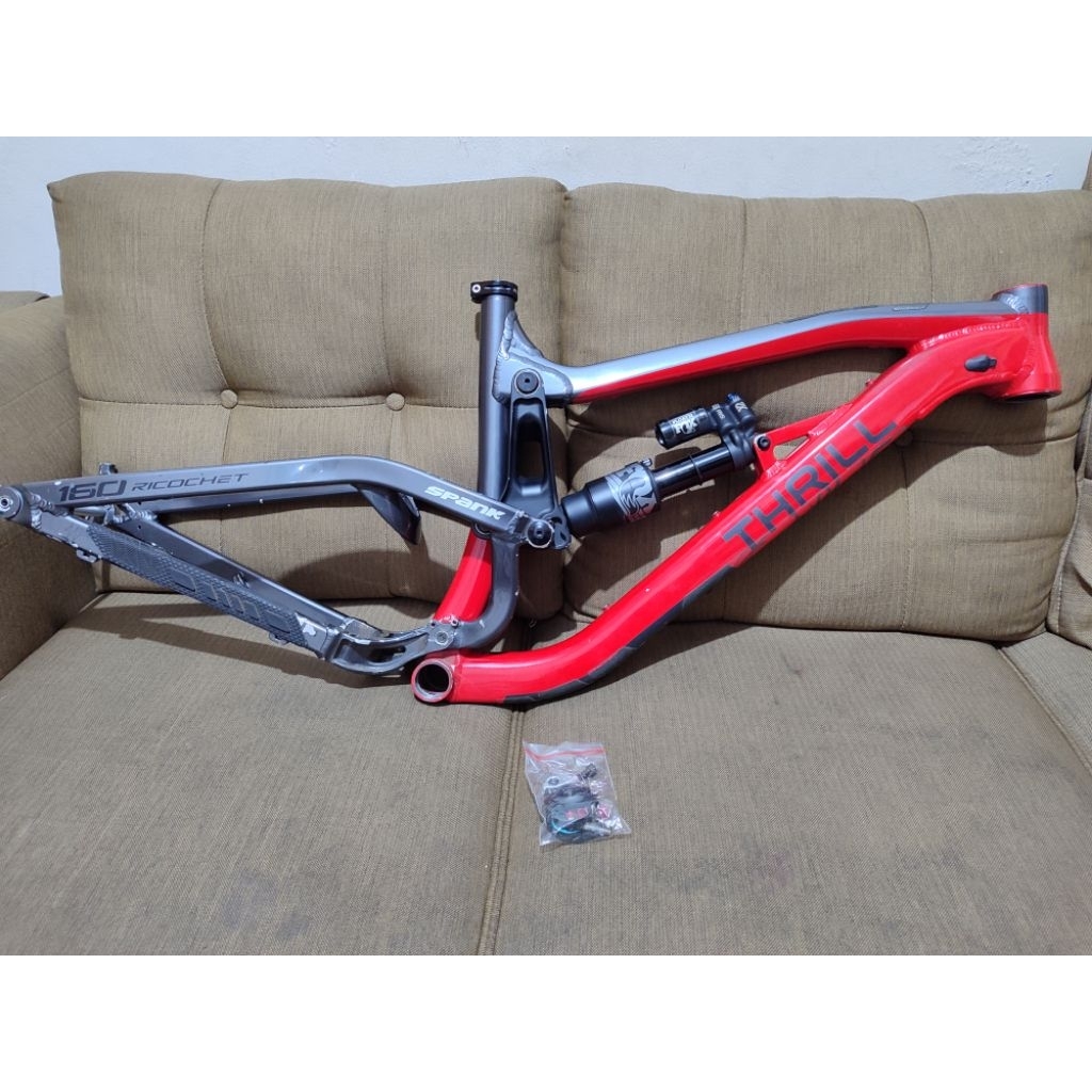 Frame set Thrill Richocet T160 size M 27,5 rear shock FOX dpx