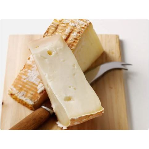 

Keju/Cheese Taleggio italian semi soft cheese | Arnoldi sliced 2.3 kg