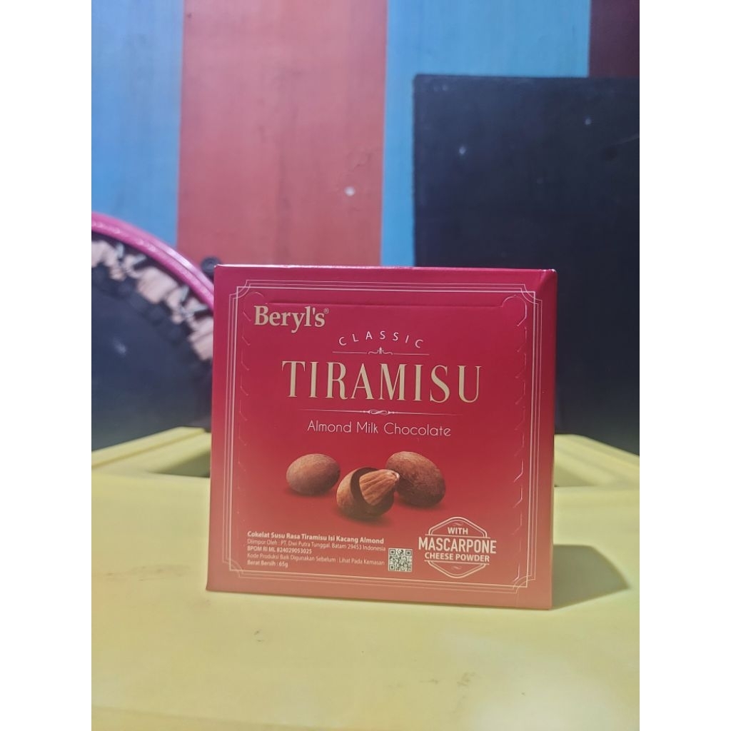 

Beryl's Classic Tiramisu Almond Milk Chocolate 65gr - Beryls Classic Tiramisu Almond Milk Chocolate