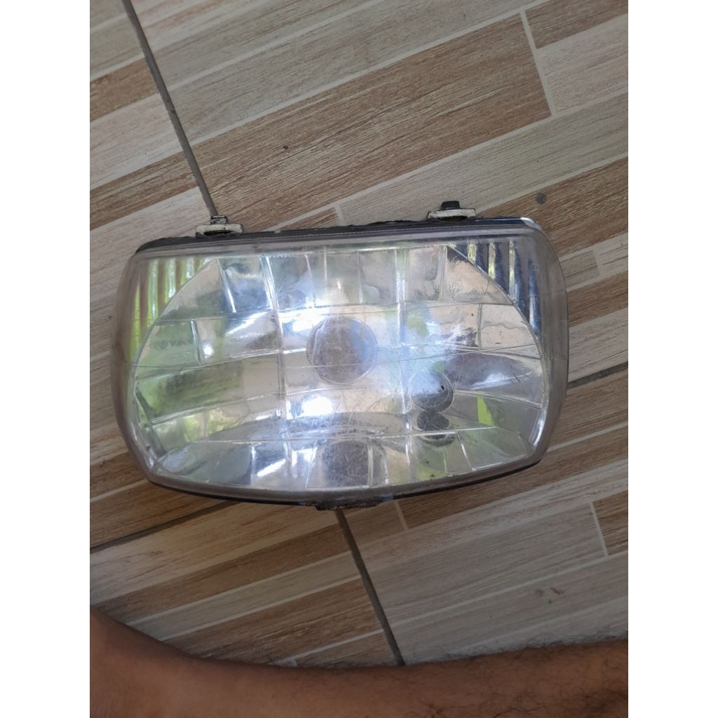 reflektor lampu depan legenda 2 bekas KW