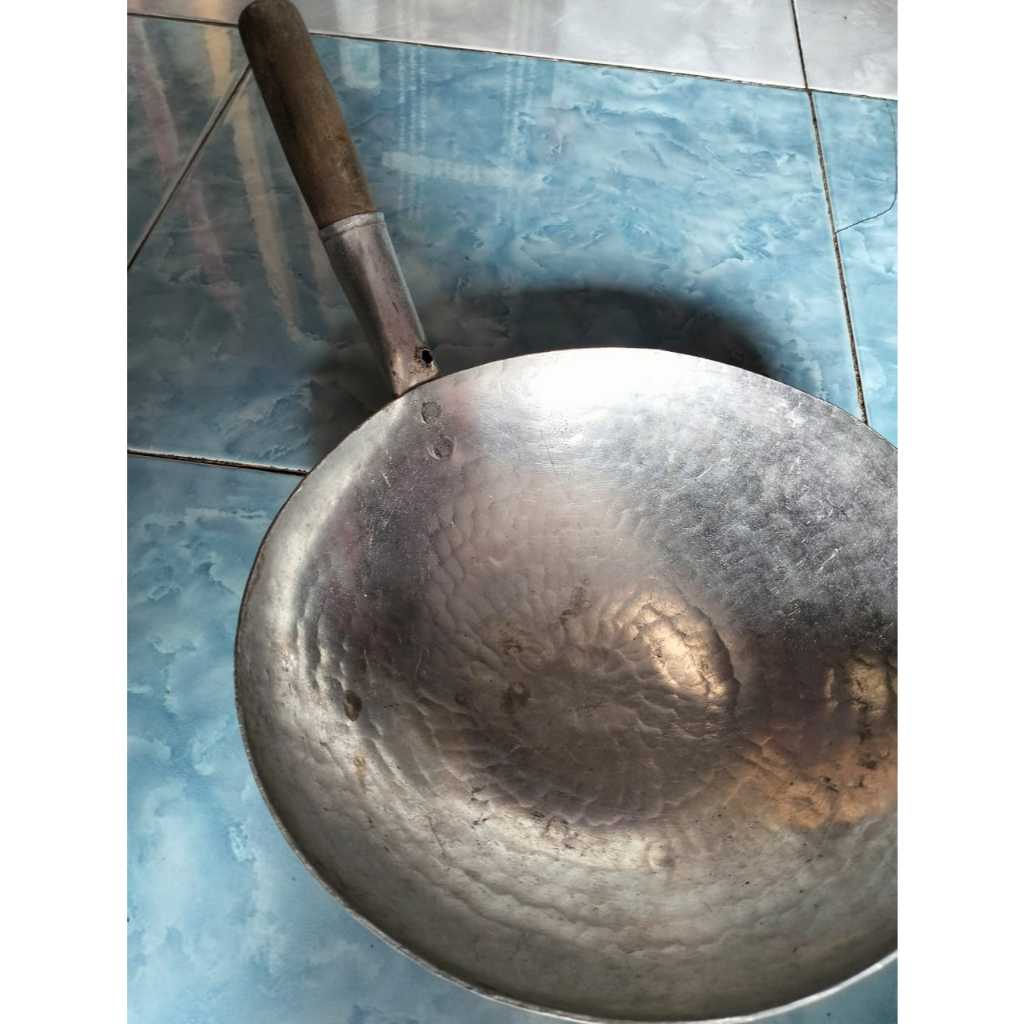 Wajan Garut 35cm – Anti Lengket Gagang Kayu – Katel Nasi Goreng Jumbo