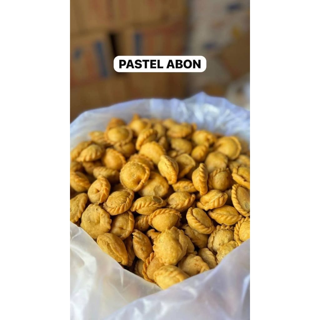 

Pastel abon sapi premium merk sarikaya 250gram