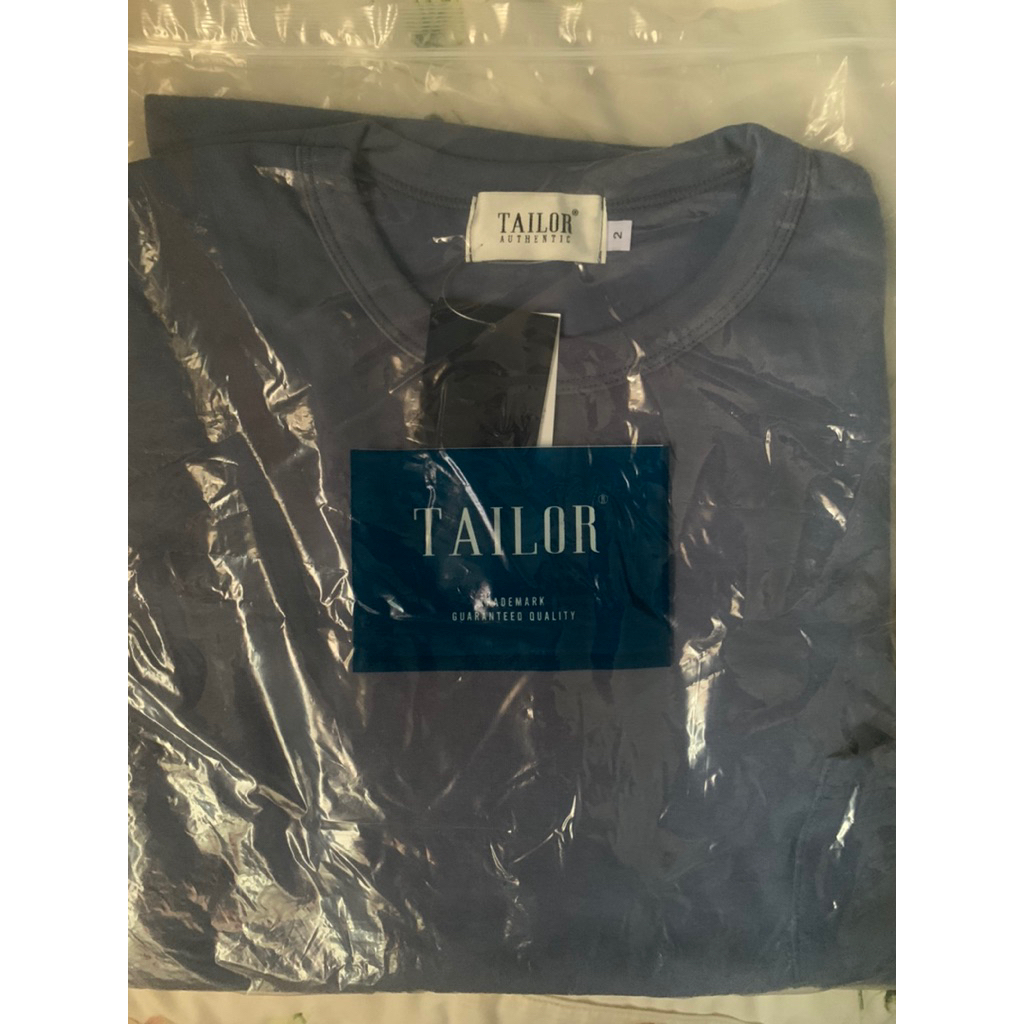 TAILOR STUDIO OVERFIT TSHIRT size 2 WONWOO T-SHIRT