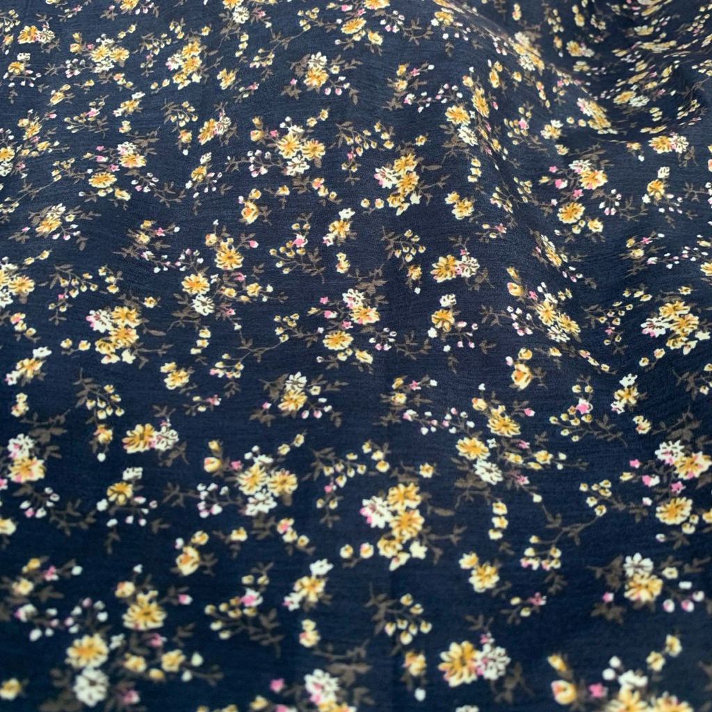 kain crepe motif bunga - kain crepe motif bunga kecil - kain premium crepe bunga kecil