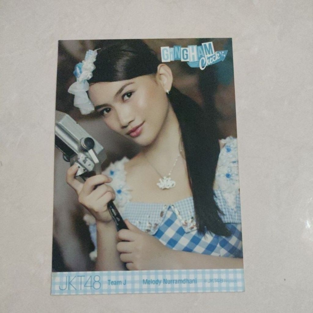 photopack melody [center] gingham check dvd jkt48