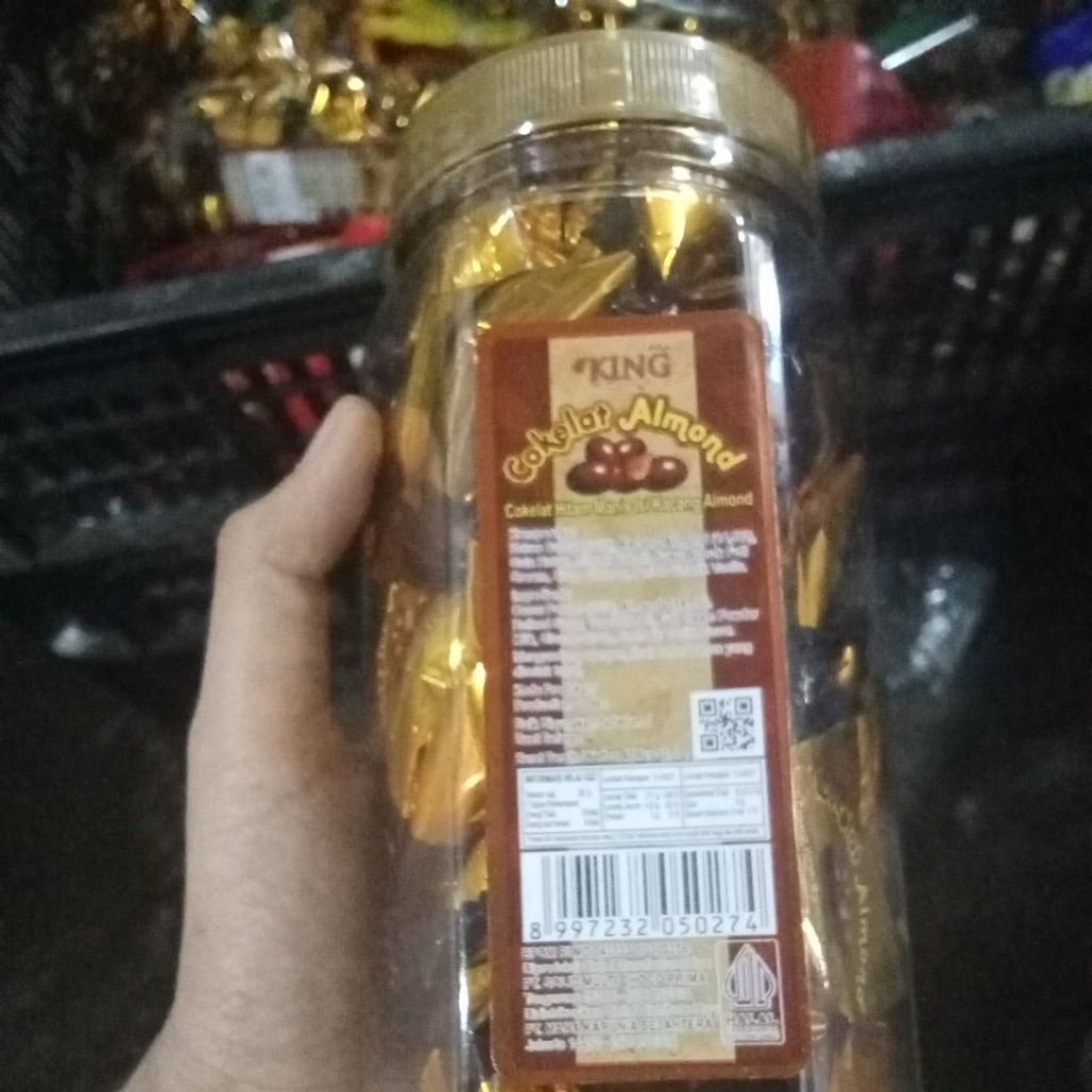 

KING Coklat almond isi 40 pcs 3g