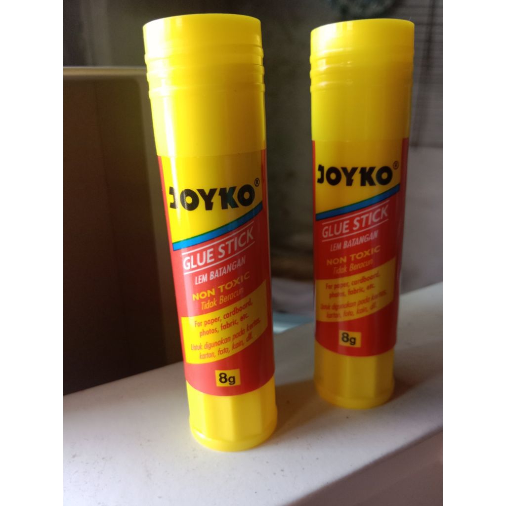 

Lem Stick Joyko Kecil 8g