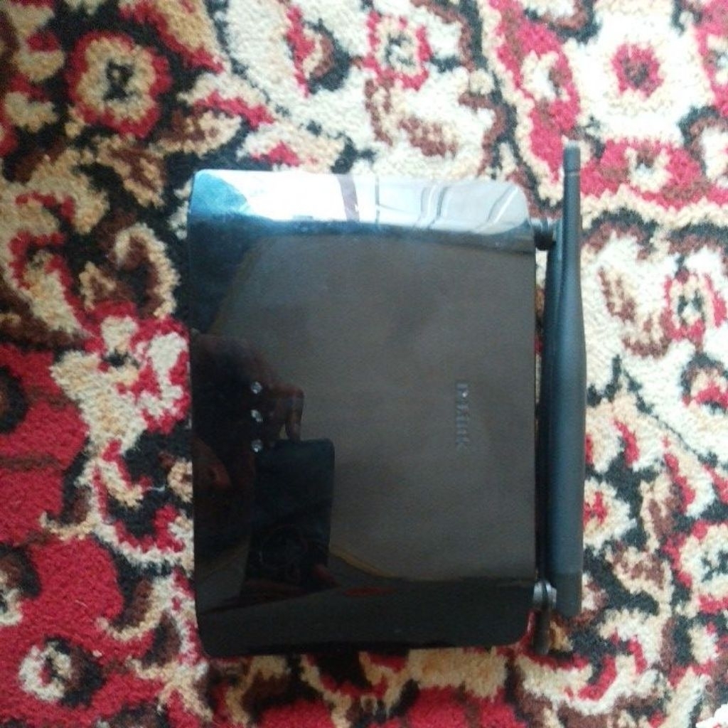 modem tp-link model :TL-WR840 N & modem D-Link  model:DIR-612