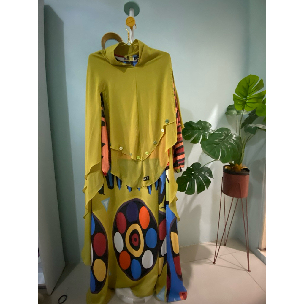 preloved set muslim hijab sar,i merk  sarah vi