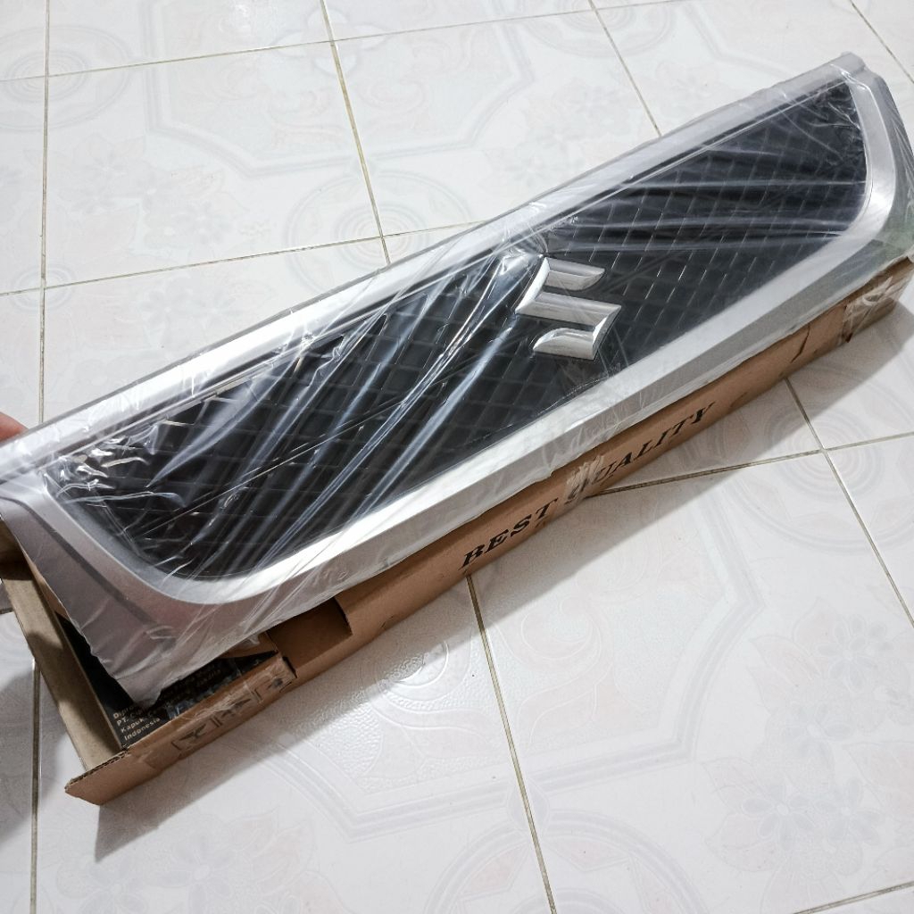 GRILL DEPAN SUZUKI FUTURA 1.3/1.5 2011-2016