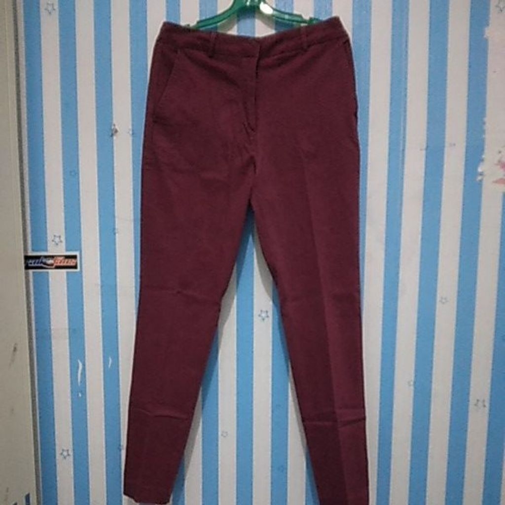 prelove celana jeans warna marun merk geela