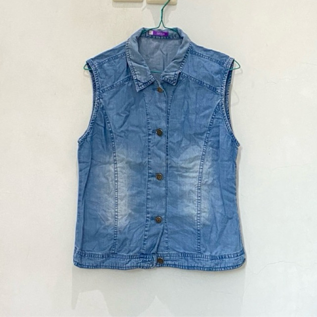 SLEEVELESS DENIM / ROMPI DENIM (preloved GEELA)