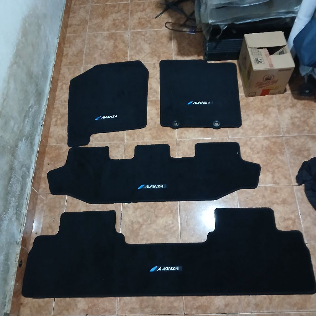 Karpet Toyota Avanza MT tahun 2024 Original