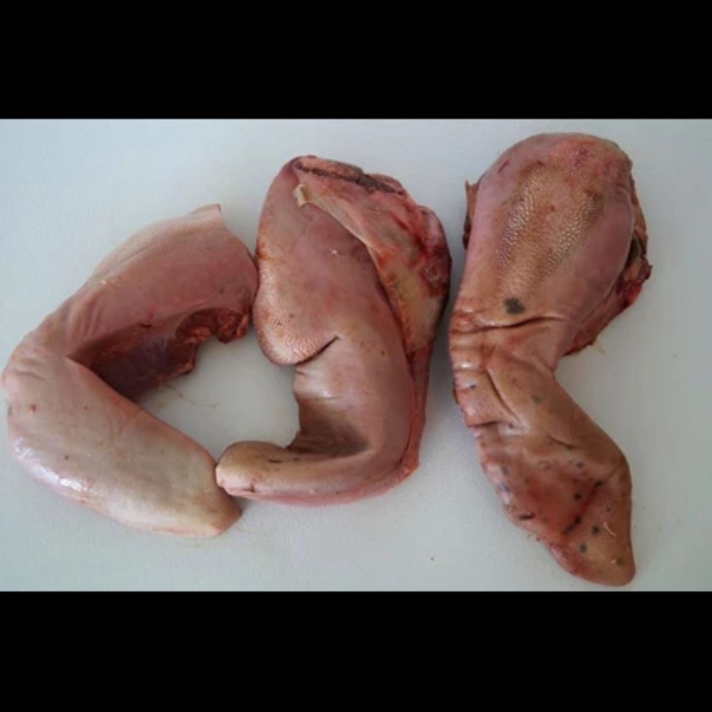 

lidah sapi lokal utuh / tounge 1kg