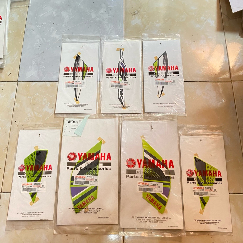 Striping Stiker Body depan set Yamaha Mio J 2012 Hijau original YGP