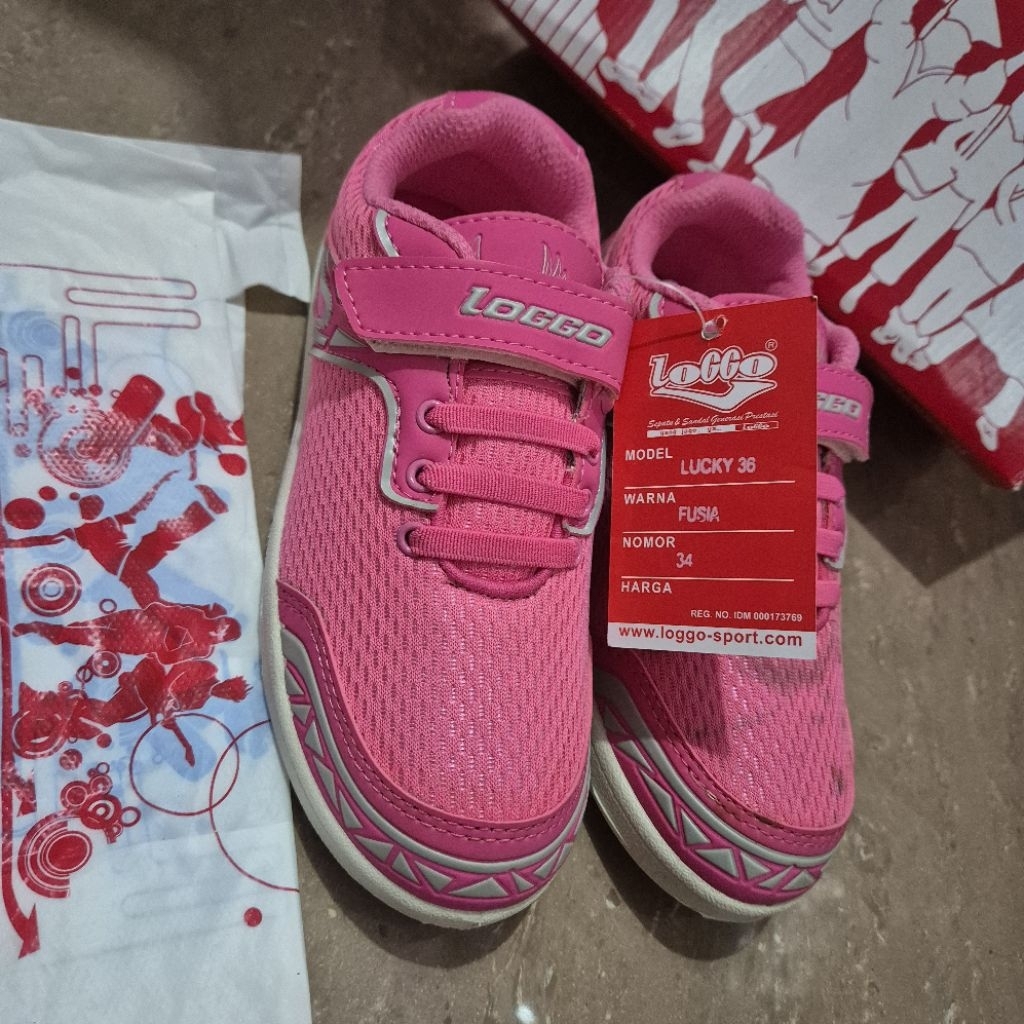 Loggo Sepatu Pink Anak Perempuan Size 34