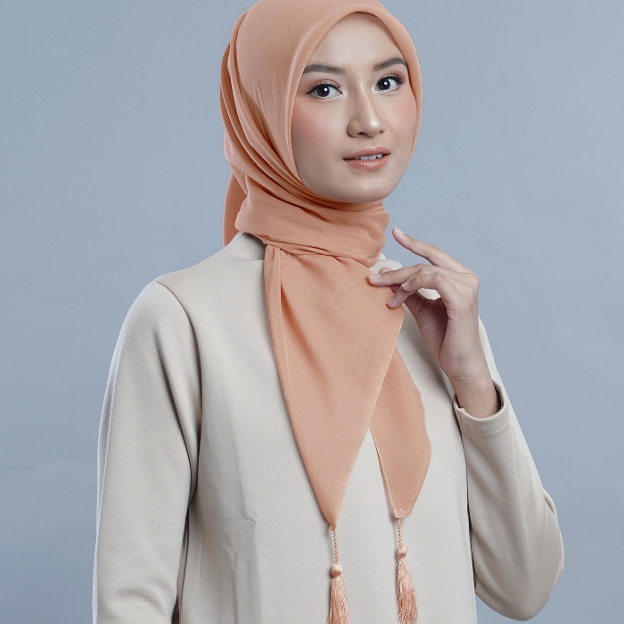 napocut Hijab  Plain Tassel  Hijab Segi Paris Jepang Premium Ronce 115 x 115 cm