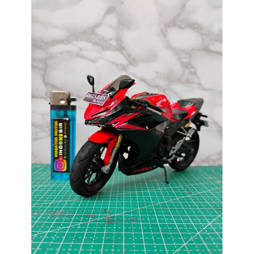 Diecast miniatur motor HONDA CBR 250 RR - CBR 150 RR Skala 1:12 Handmade, Bisa request warna model n